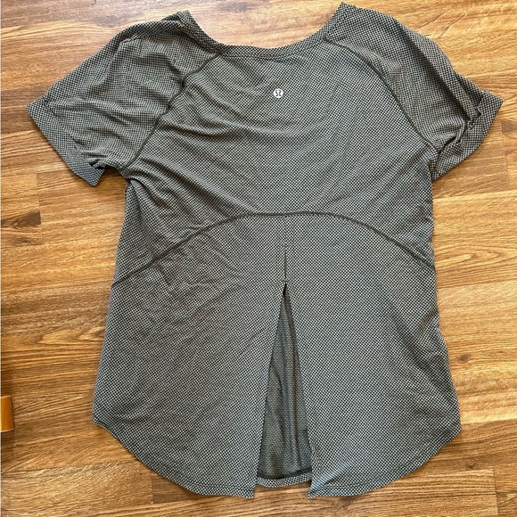 LuLulemon athletic top women’s XXS - Picture 2 of 5